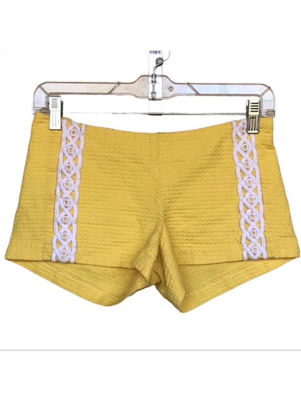 Lilly Pulitzer Yellow & White Lace Shorts Size 000